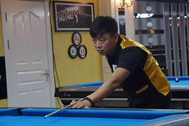 的首次亮相 的首次亮相