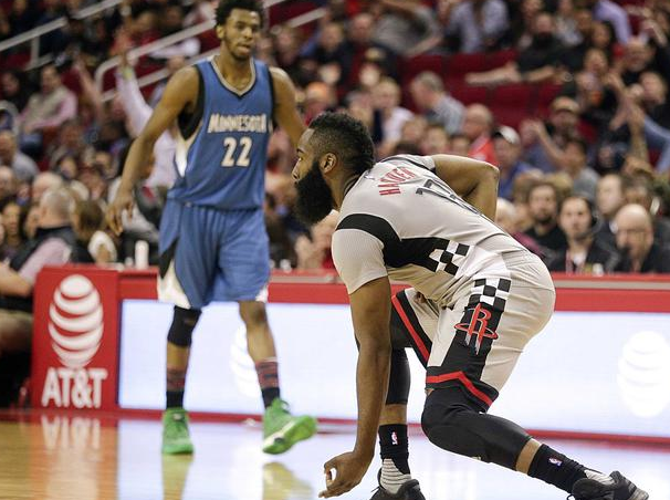 尤其是在赛 尤其是在赛