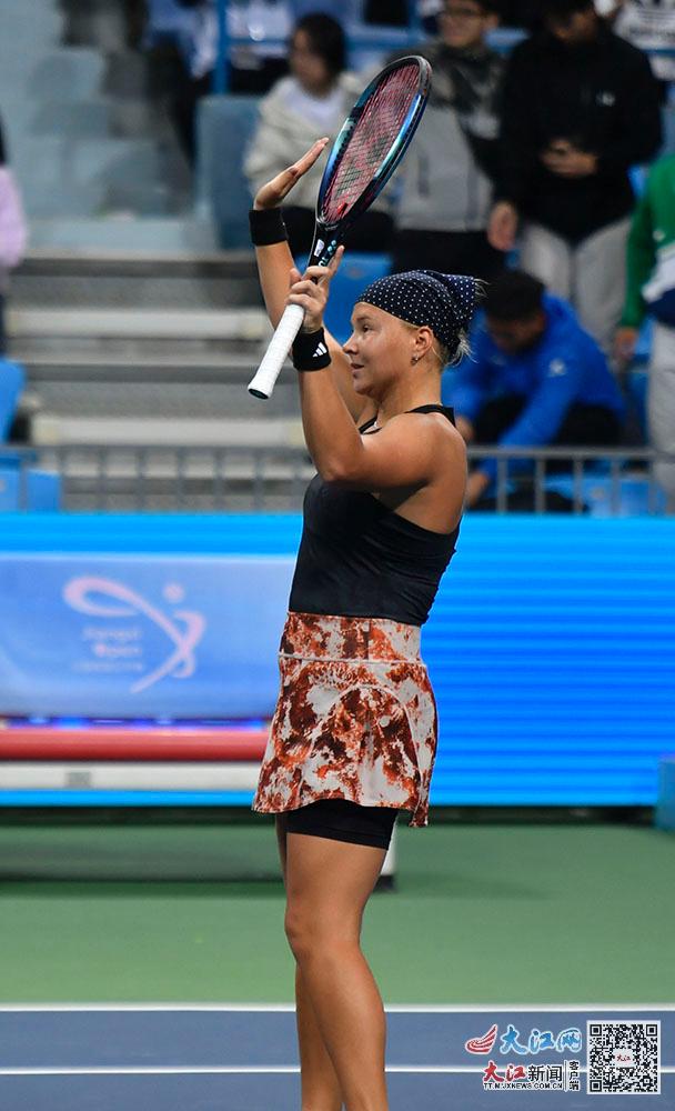 与巴黎同区 与巴黎同区