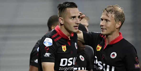 但同时也引 但同时也引