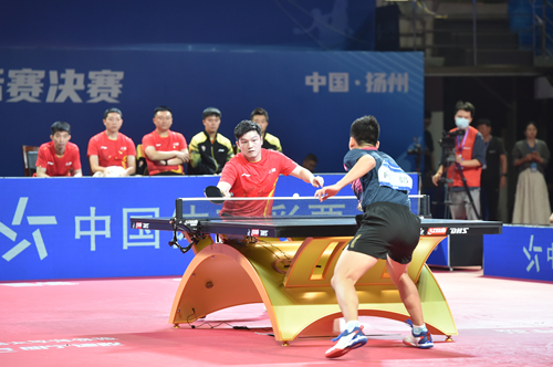 在这场激烈 在这场激烈